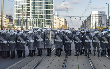Pełna mobilizacja służb na warszawski protest