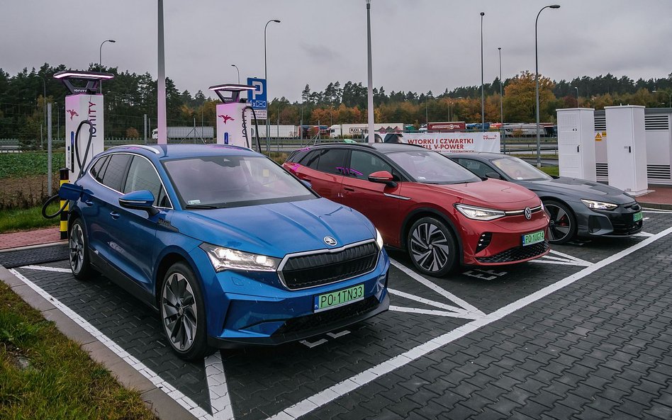 Zwrot za przejazd elektrykiem w całości w kosztach pracodawcy.