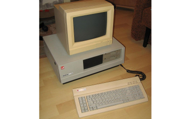 Mazovia 1016 – komputer osobisty produkowany w Polsce przez spółkę Mikrokomputery od 1986 r.