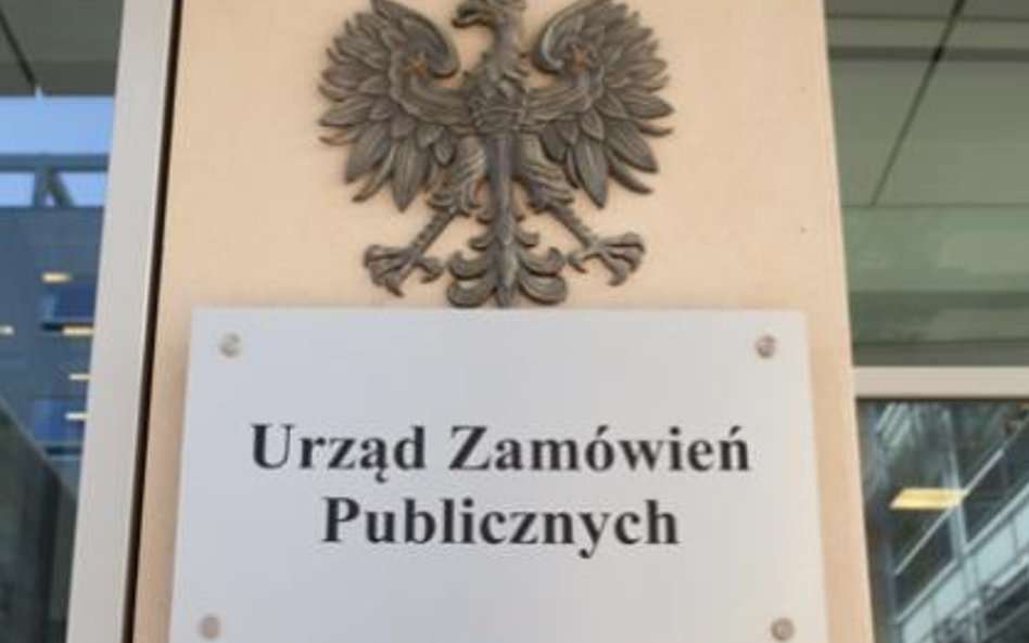 Ciężko oczekiwać, by wykonawca mógł pozyskać referencje od podmiotu, który w świetle prawa już nie i