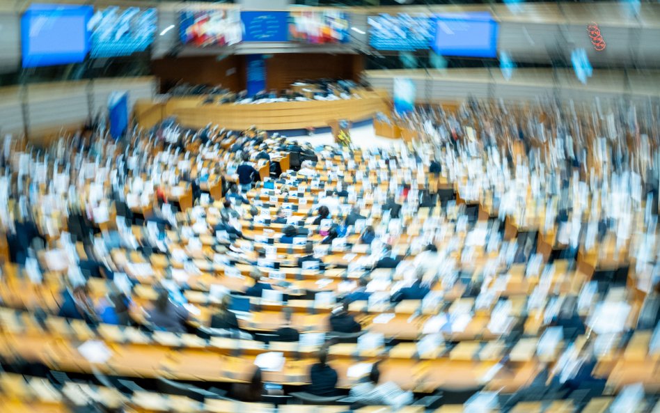 W Brukseli, w instytucjach UE, wciąż pojawia się stosunkowo niewielu Polaków