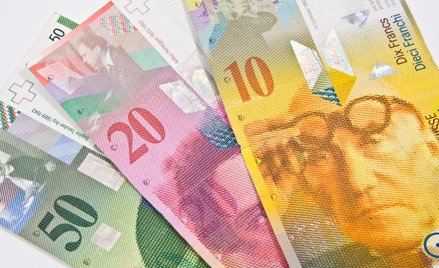 Raty kredytów frankowych w górę, mogą być najwyższe w historii