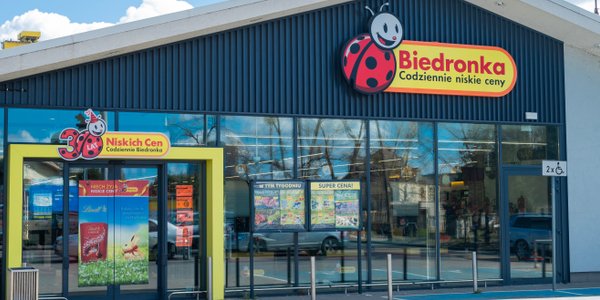 Biedronka simplifies the rules in the deposit system. fresh  regulations from 5 May