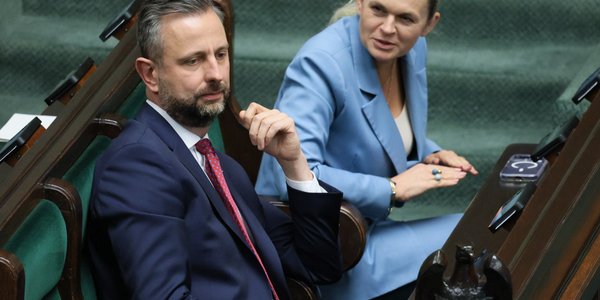 Kosiniak-Kamysz: Prowokacja Bąkiewicza. Używanie krzyża jako tarana jest po prostu niegodne