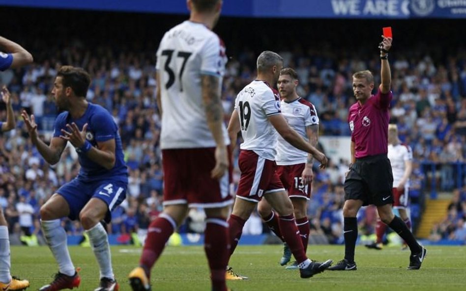 Chelsea traci punkty już na starcie