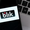Wsparcie finansowe dla pracownika można przekazać czekiem BLIK
