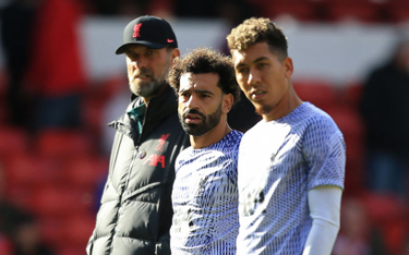 Trener i piłkarze Liverpoolu: Juergen Klopp, Mohamed Salah i Roberto Firmino