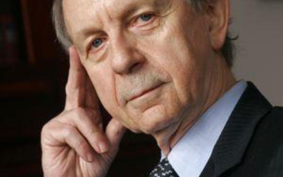 prof. Stanisławem Sołtysińskim z Uniwersytetu Adama Mickiewicza, partnerem w Kancelarii Sołtysiński,