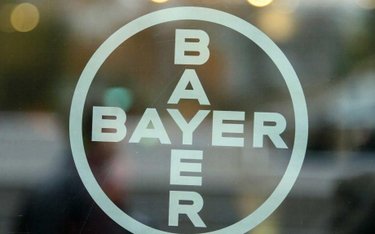 Bayer mocno oszczędza i traci na giełdzie
