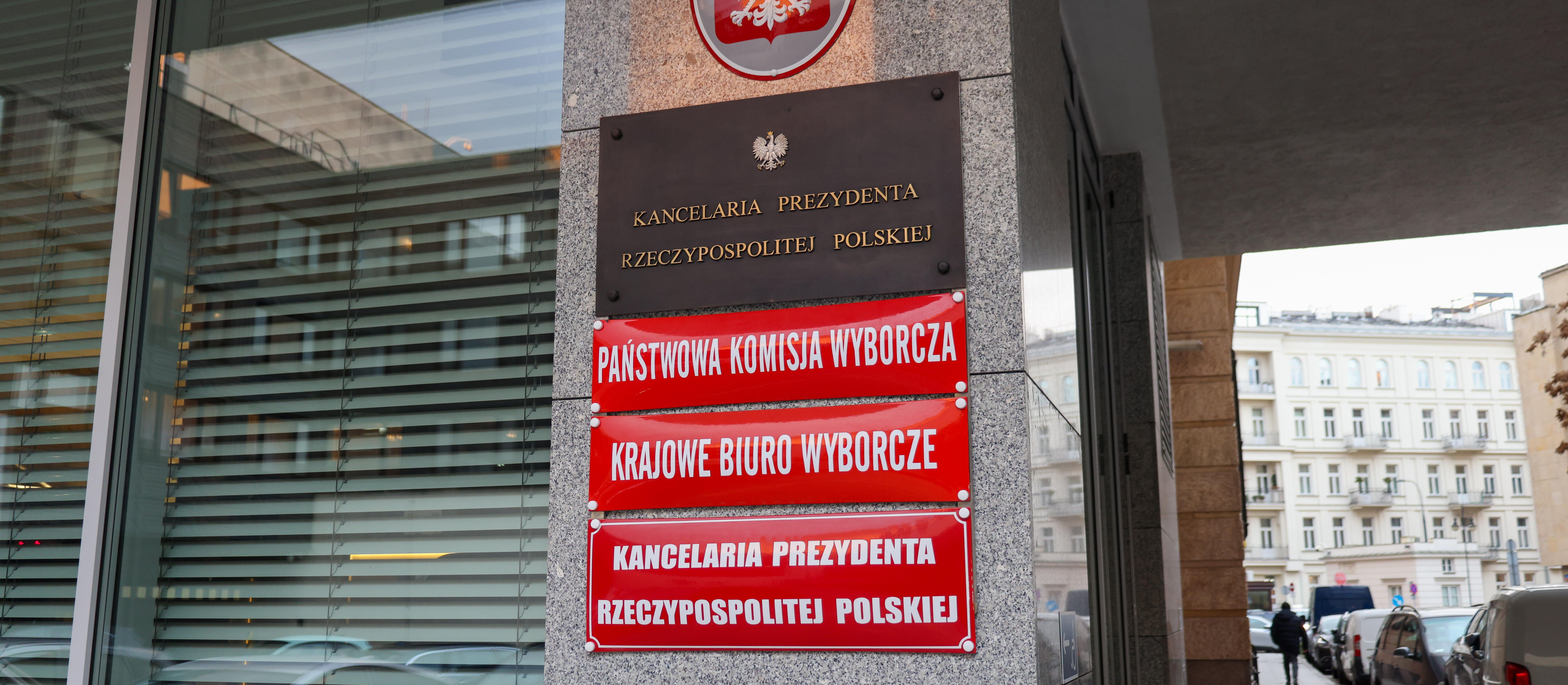 NIK pisze o lawinowym wzroście premii dla najwyższych urzędników. I wskazuje rekordzistów
