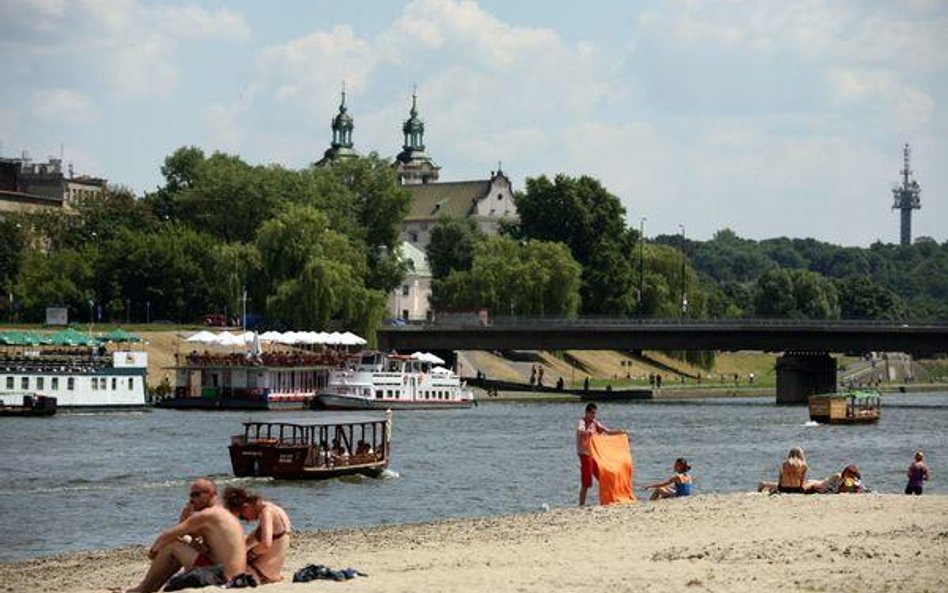 Weekendy i święta nie zmieniają pensji urlopowej