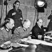 Generał Alfred Jodl 7 maja 1945 r. we francuskim Reims podpisał bezwarunkową kapitulację III Rzeszy.