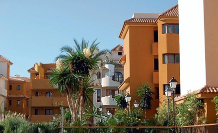 Kompleks na wybrzeżu Costa Blanca w Hiszpanii w La Recoleta Punta Prima. Do kupienia są apartamenty 