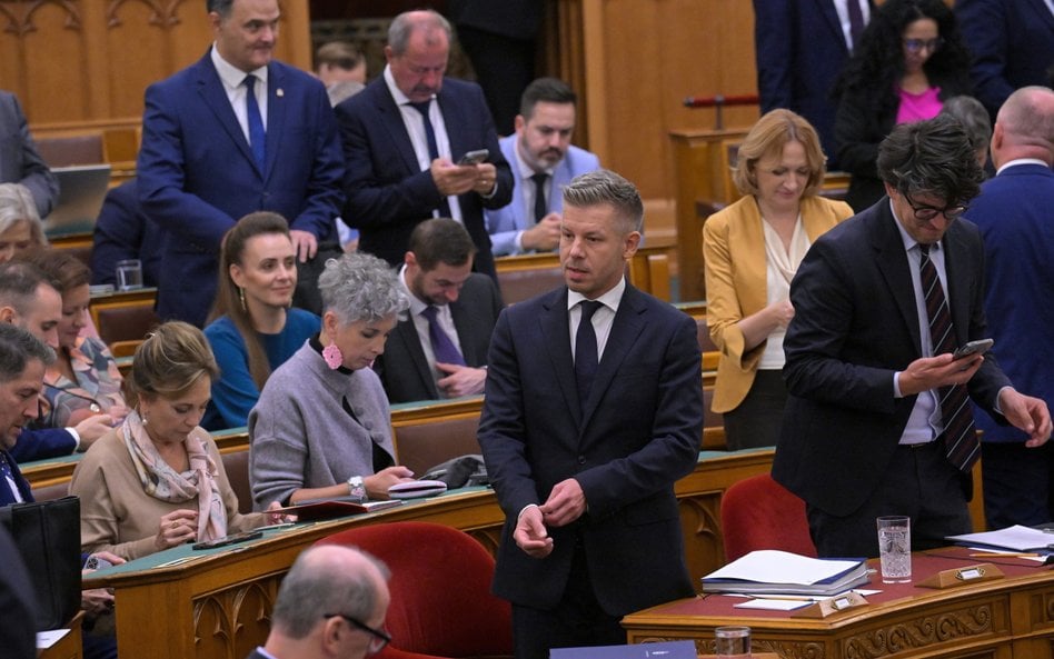 Posłowie zagłosowali za zawieszeniem immunitetu Petera Magyara