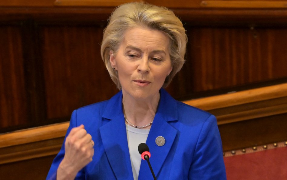 Wypowiedź przewodniczącej Ursuli von der Leyen (na zdjęciu) została podpisana: „Auschwitz, Polska”.