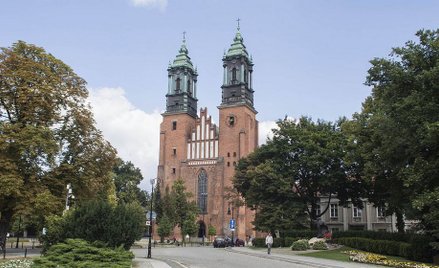 Bazylika archikatedralna Świętych Apostołów Piotra i Pawła w Poznaniu