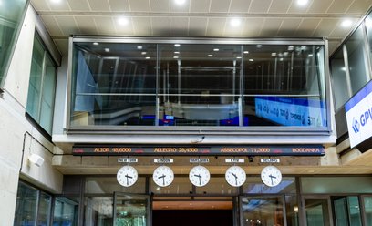 Inwestorzy w Warszawie łaskawiej spojrzeli na małe spółlki