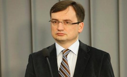 Raport Czumy: bez nacisków za rządów PiS