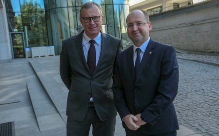 Nz. od lewej: Redaktor naczelny dziennika "Rzeczpospolita" Bogusław Chrabota oraz Jacek Fotek, wicep