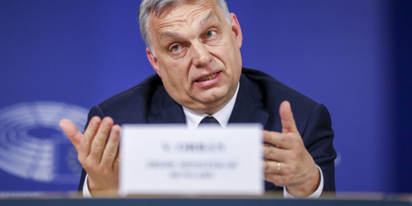 Europosłowie mają dość. Chcą zawieszenia prawa głosu Węgier w Radzie Europejskiej