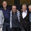 Byli członkowie satyrycznej grupy Monty Python żegnają Terry 'ego Jonesa (pierwszy z prawej)