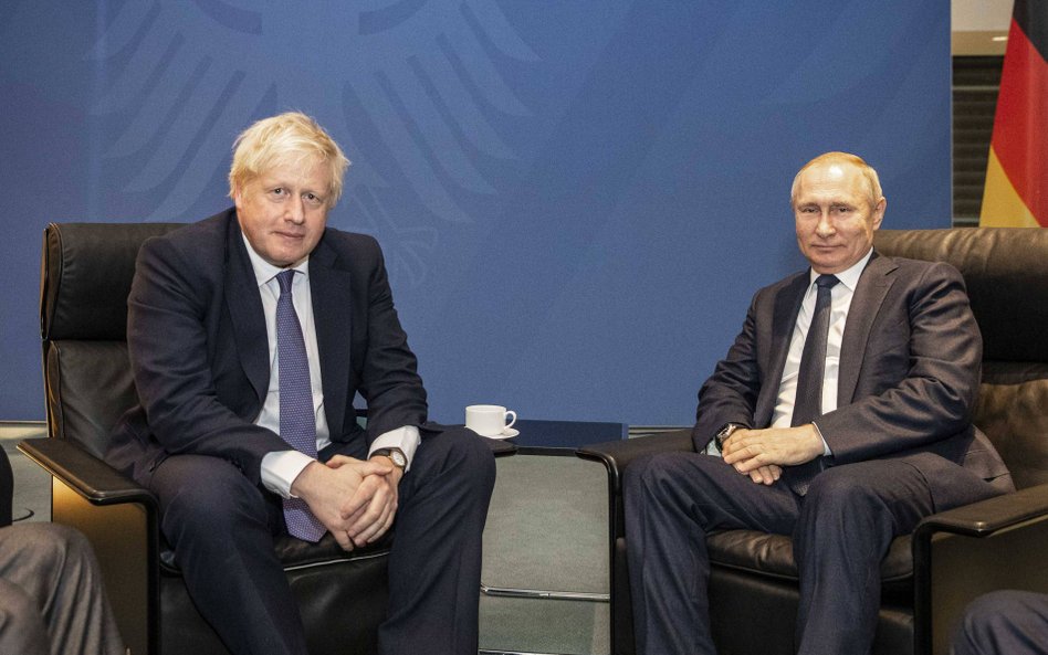 Boris Johnson i Władimir Putin podczas spotkania z 2020 roku