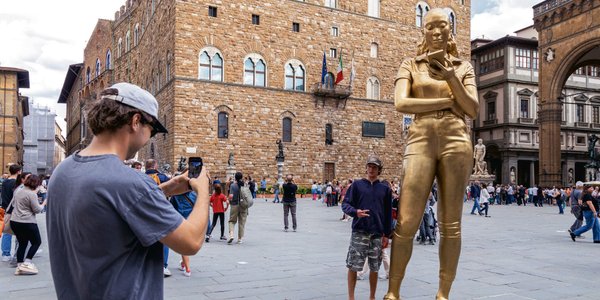 Florencja. Dziewczyna bez cokołu