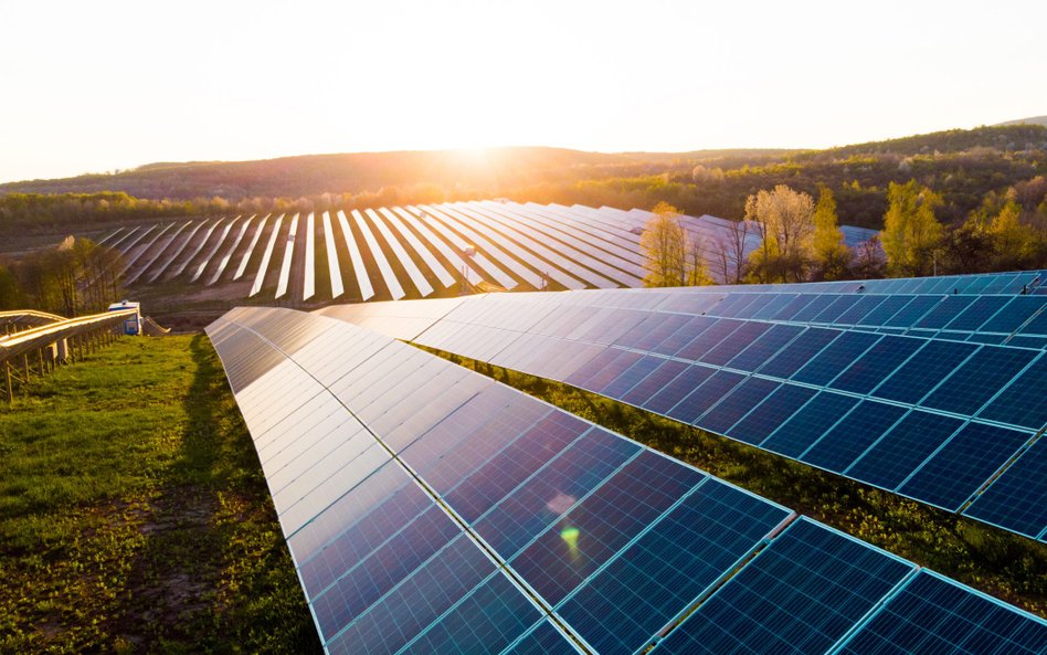 Nie ma na co czekać. Firmy powinny wziąć się za transformację energetyczną.