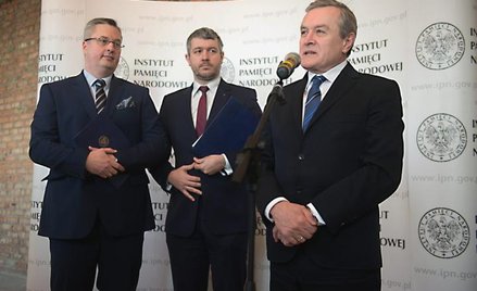 Podpisanie listu intencyjnego: (od lewej) Witold Gerlicz, dyr. generalny Instytutu Europejskiego, Pa