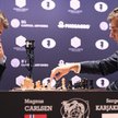 Carlsen kontra Karjakin. Po dwóch partiach w Nowym Jorku jest remis 1:1.