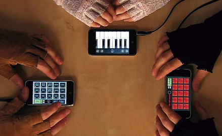Muzyka na trzy iPhony
