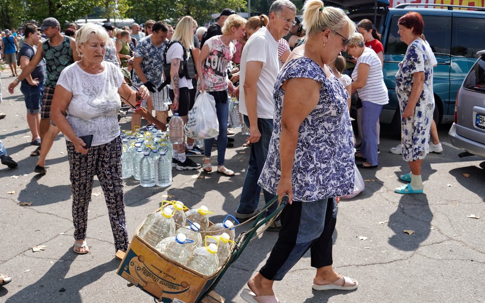 AI podtrzymuje swoje oskarżenia: Ukraina naraża na niebezpieczeństwo ludność cywilną