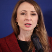 Wokół decyzji ministerki Agnieszki Dziemianowicz-Bąk toczy się dyskusja