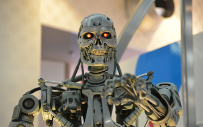 Wizja buntu inteligentnych maszyn niczym z „Terminatora” zaburza obraz technologii AI oraz wyzwań, p