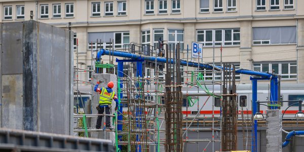 Niemiecki wskaźnik ZEW przez cały czas wykazuje ostrożny optymizm