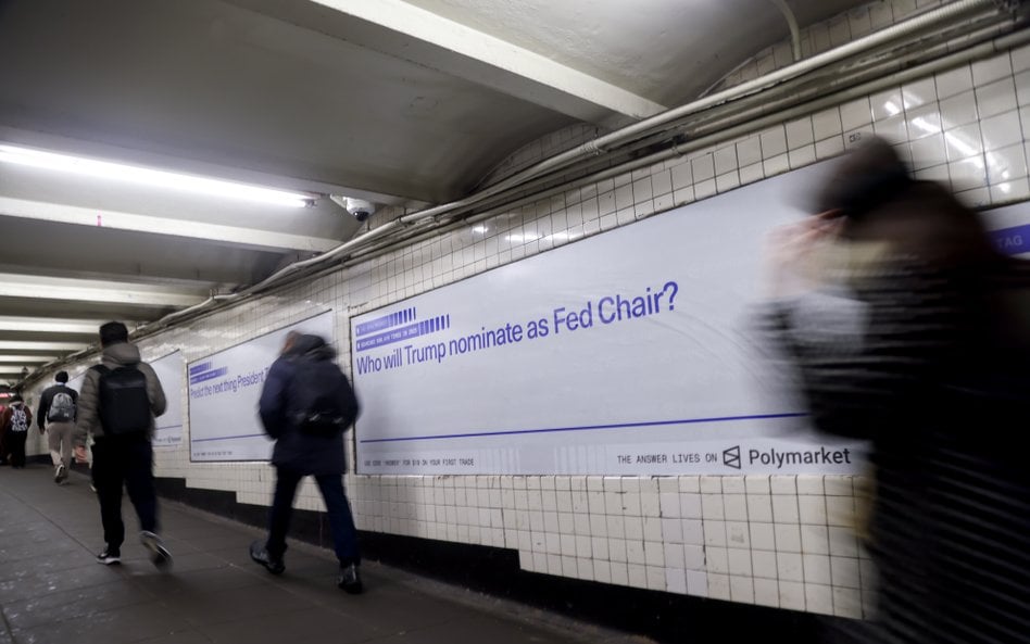Reklama Polymarketu z pytaniem, kogo Trump nominuje na stanowisko przewodniczącego Rezerwy Federalne