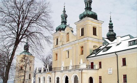 Jasna Góra Podkarpacia – tym mianem określa się często sanktuarium Męki Pańskiej i Matki Bożej Kalwa