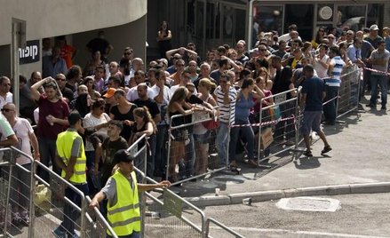 Izraelczycy szturmują punkty dystrybucji masek gazowych