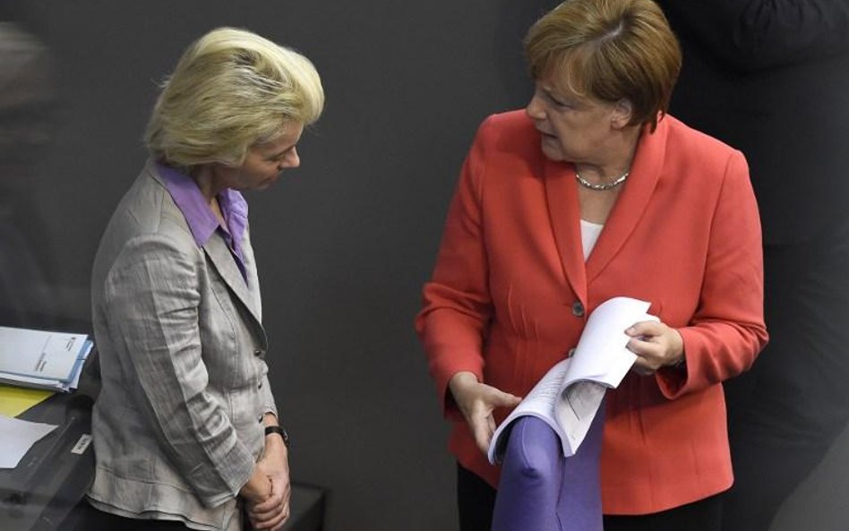 Ursula von der Leyen i kanclerz Niemiec Angela Merkel