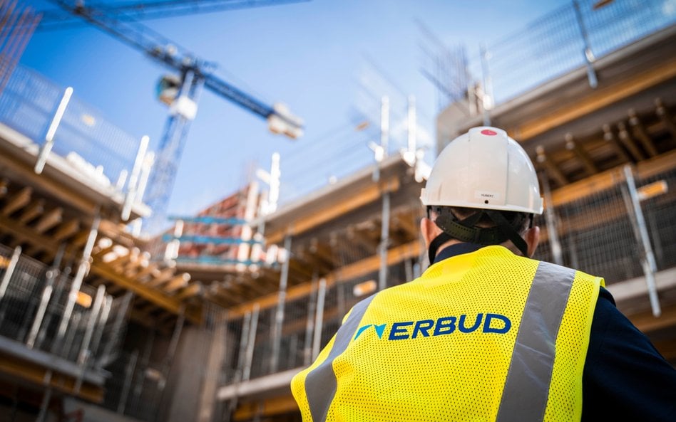 Erbud wycofuje się z budownictwa modułowego. Grupa stawia na OZE i infrastrukturę