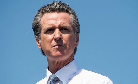 Gavin Newsom od 2011 do 2019 roku był zastępcą gubernatora Kalifornii Jerry'ego Browna, a od 7 stycz
