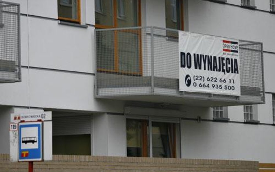 Wolą wziąć czynsz, niż oddać taniej