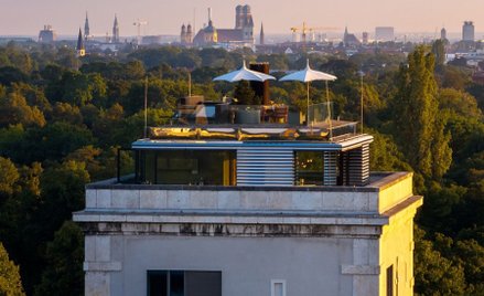 Willa na szczycie niemieckiego bunkra z czasów wojny. Metamorfoza betonowego kolosa