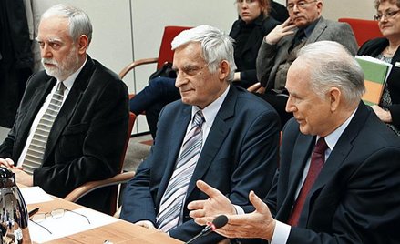 Od lewej: dr Andrzej Siemaszko, dyrektor Krajowego Punktu Kontaktowego Programów Badawczych UE, prof