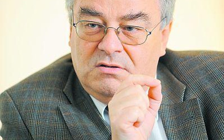 Debaty nie można oddać politykom