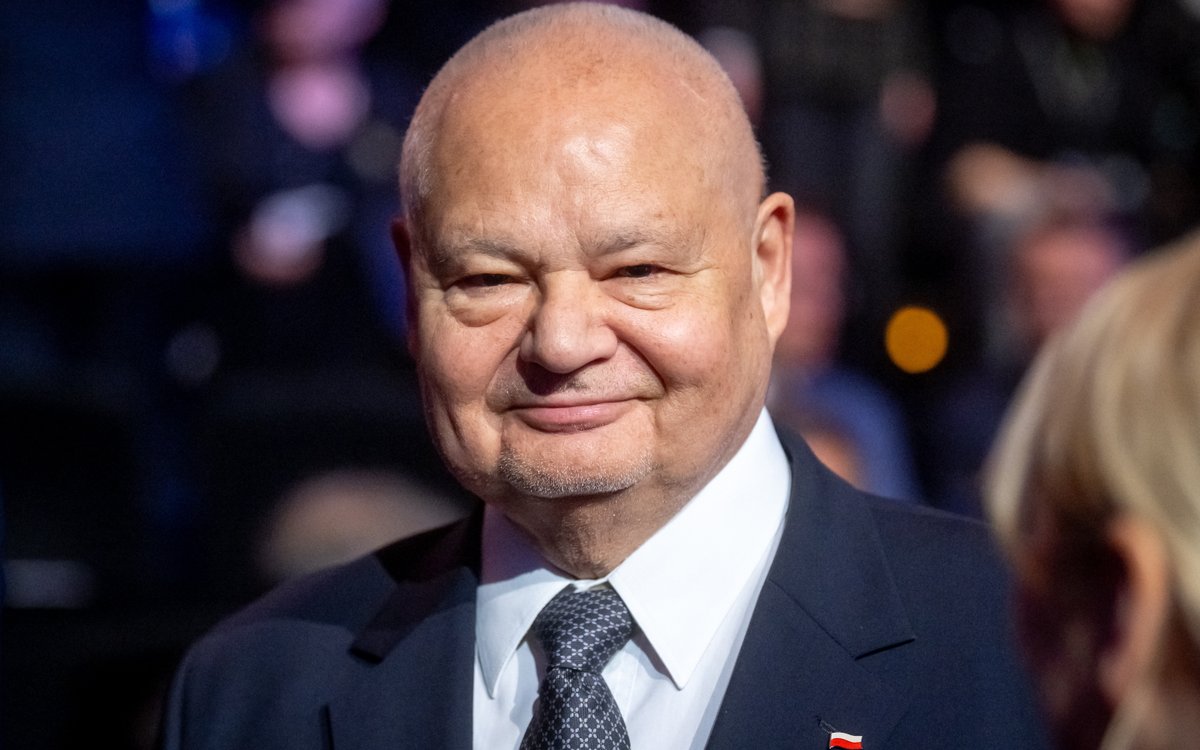 Adam Glapiński przyznał sobie premię: 15 pensji w skali roku