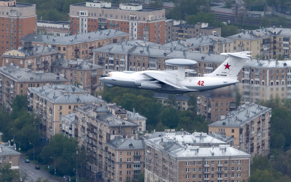 W porównaniu do systemu Szmiel na A-50, wersja M ma nowy podsystem komputerowy z cyfrową obróbką syg