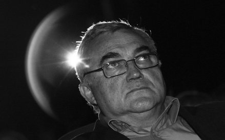 Reżyser filmowy i scenarzysta. Miał 76 lat. (19 września 1943 - 7 października 2019)