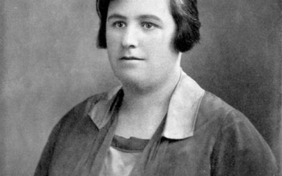 Helen Duncan, szkocka spirytystka uważana za medium, w czasie II wojny światowej była stale inwigilo