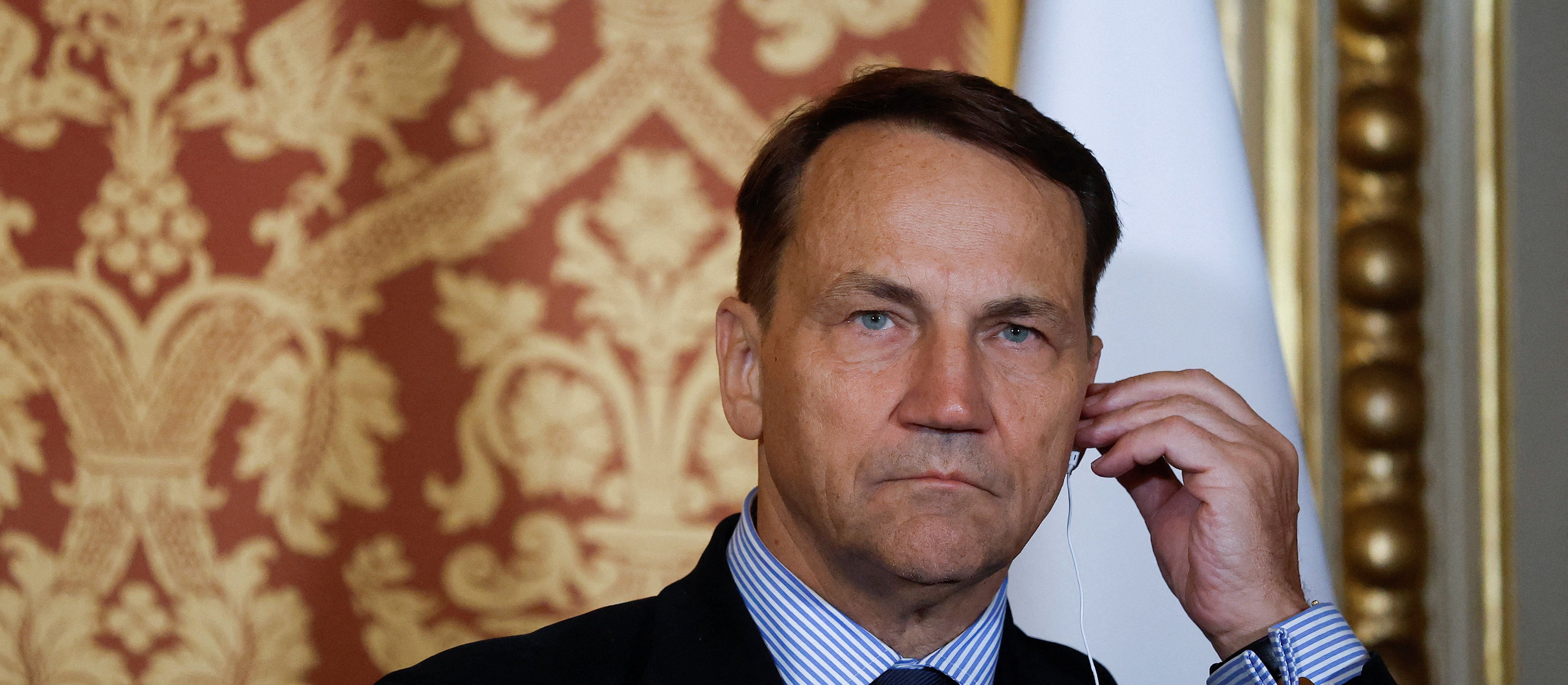 Czy Polska przyjęłaby uchodźców z Węgier? Radosław Sikorski odpowiada